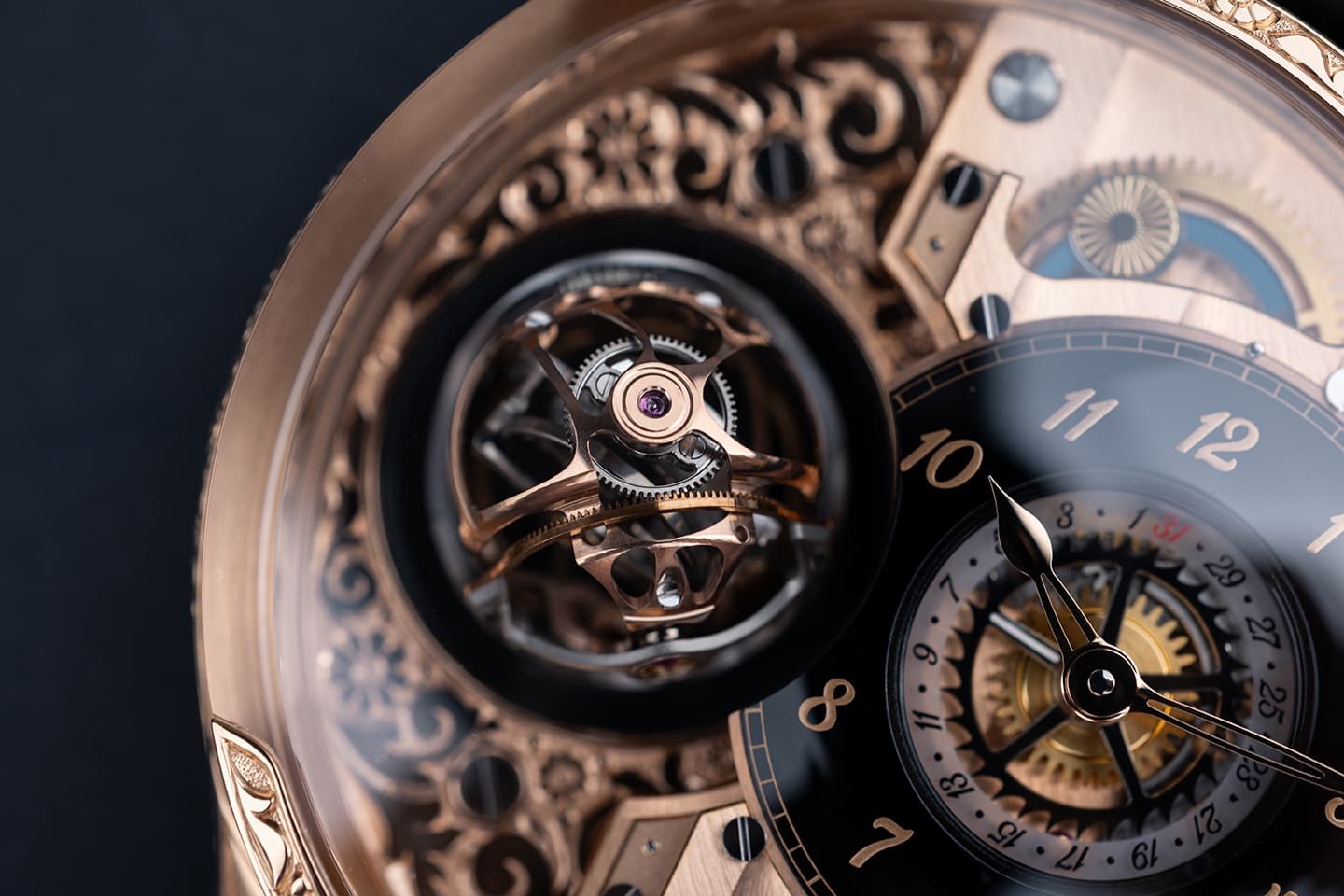 Triple-axis tourbillon detail